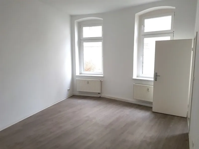 Ab 15.08. frei - die alte Försterei ruft! 2-Zimmer-EG-Wohnung in Köpenick verfügbar! — photo 1